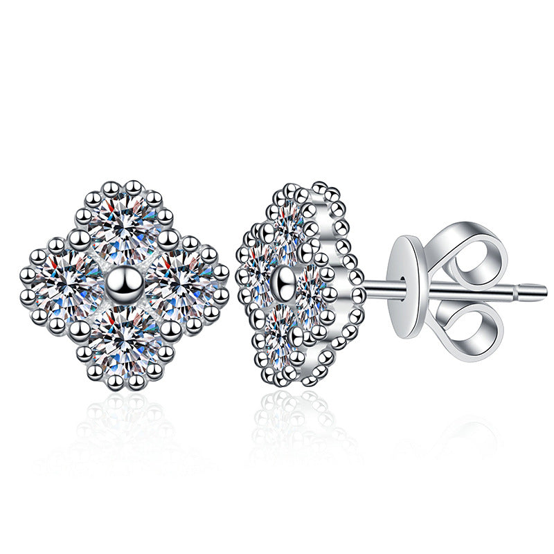 [AW]ELEGANT FOUR-LEAF CLOVER MOISSANITE STUD EARRINGS
